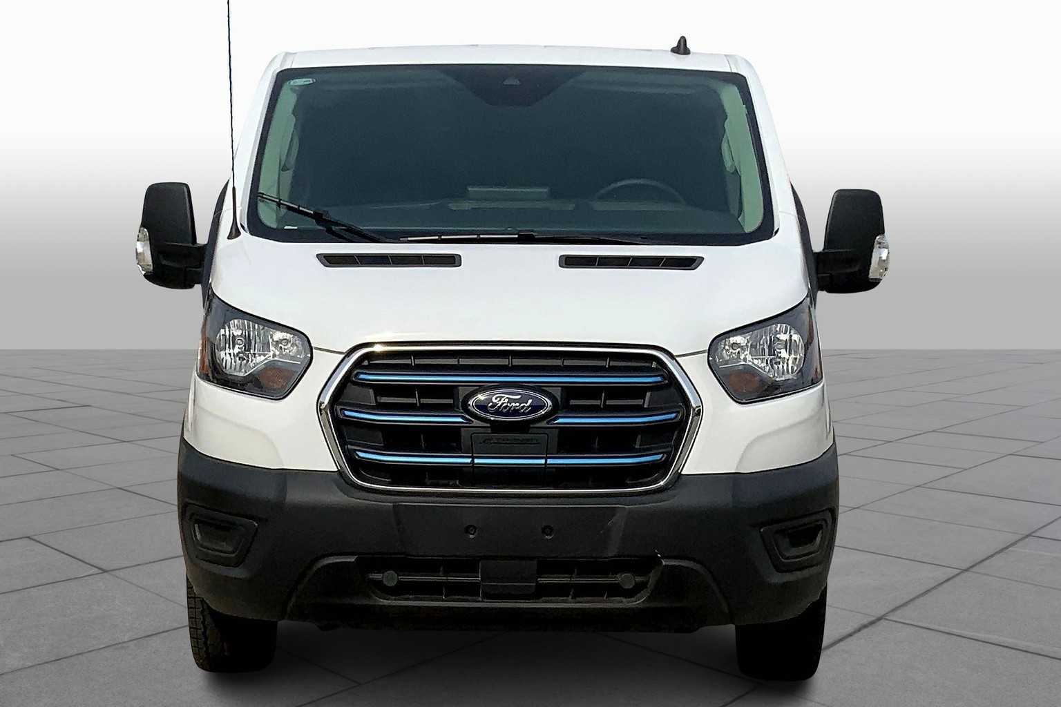 2023 Ford Transit photo 3