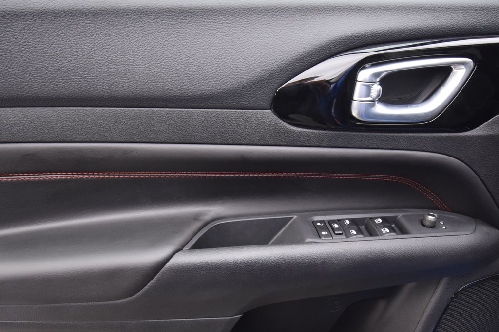 2025 Jeep Compass Trailhawk photo 25