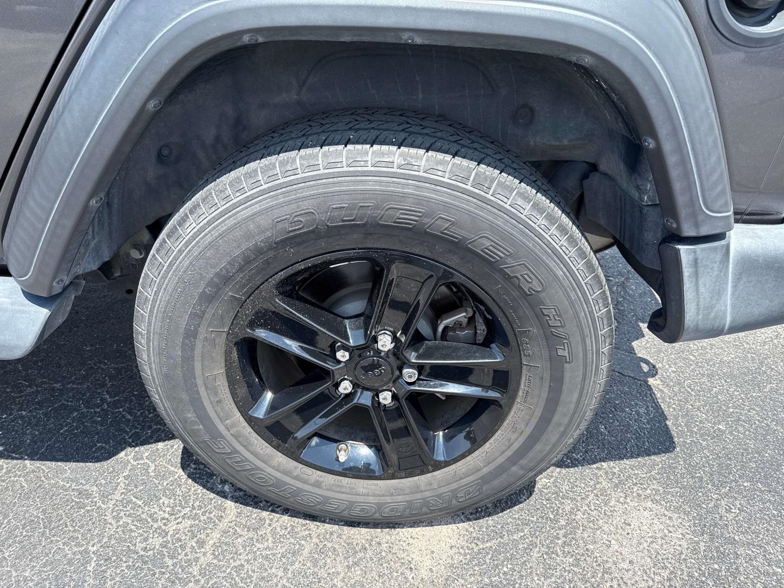2019 Jeep Wrangler Unlimited Sport Altitude photo 3