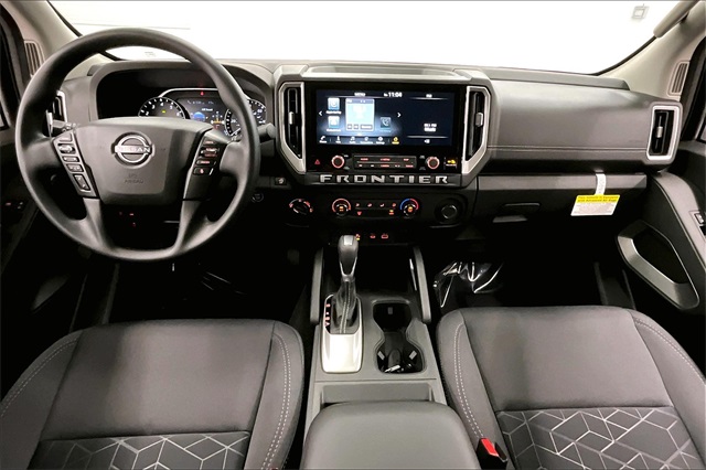 2025 Nissan Frontier SV photo 5