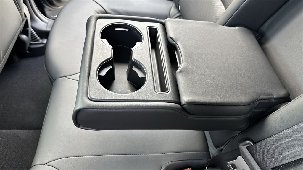 2025 Mazda CX-5 2.5 Select photo 37
