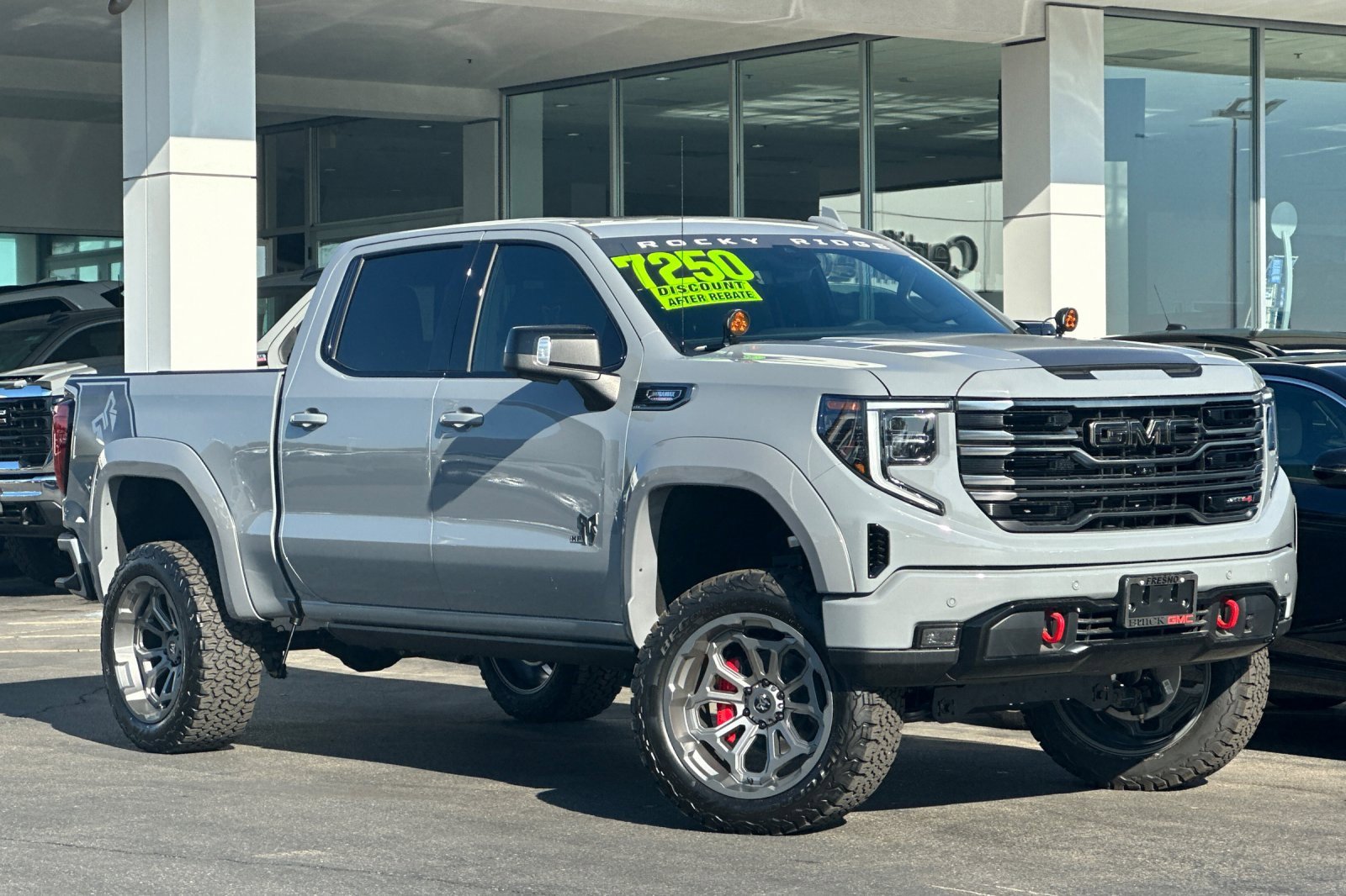 2025 Gmc Sierra 1500 AT4 photo 2