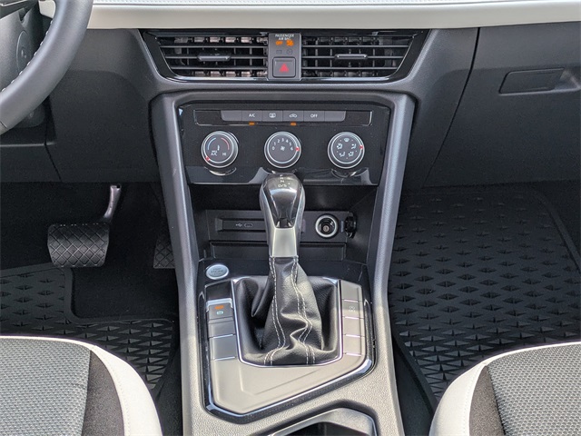 2025 Volkswagen Taos S photo 18
