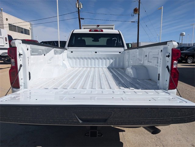 2025 Chevrolet Silverado 2500HD photo 3
