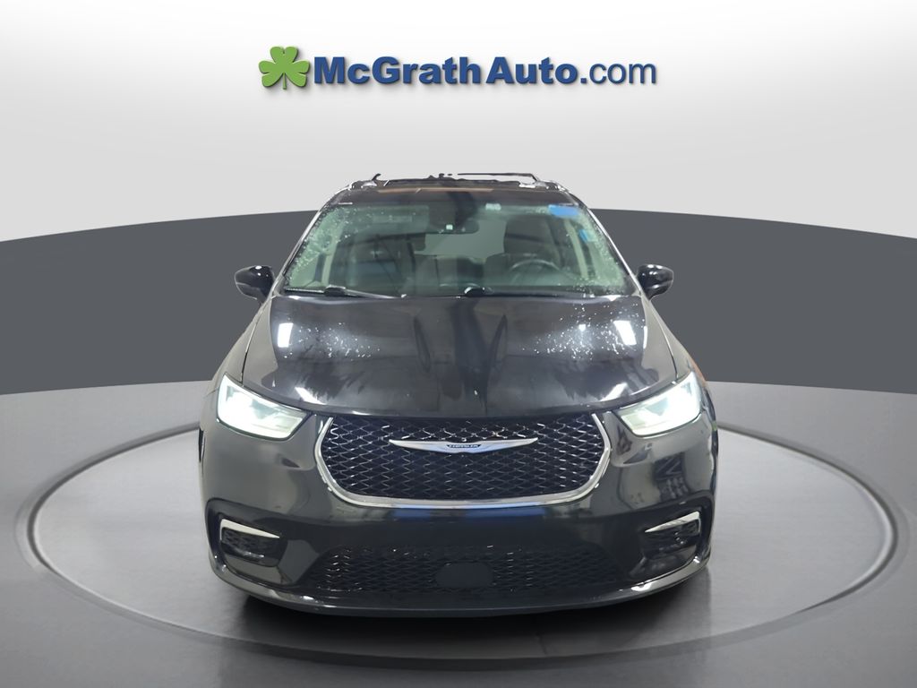 2022 Chrysler Pacifica Touring L photo 6