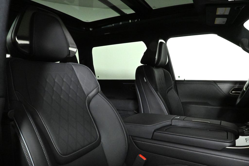 2025 Infiniti QX80 photo 34