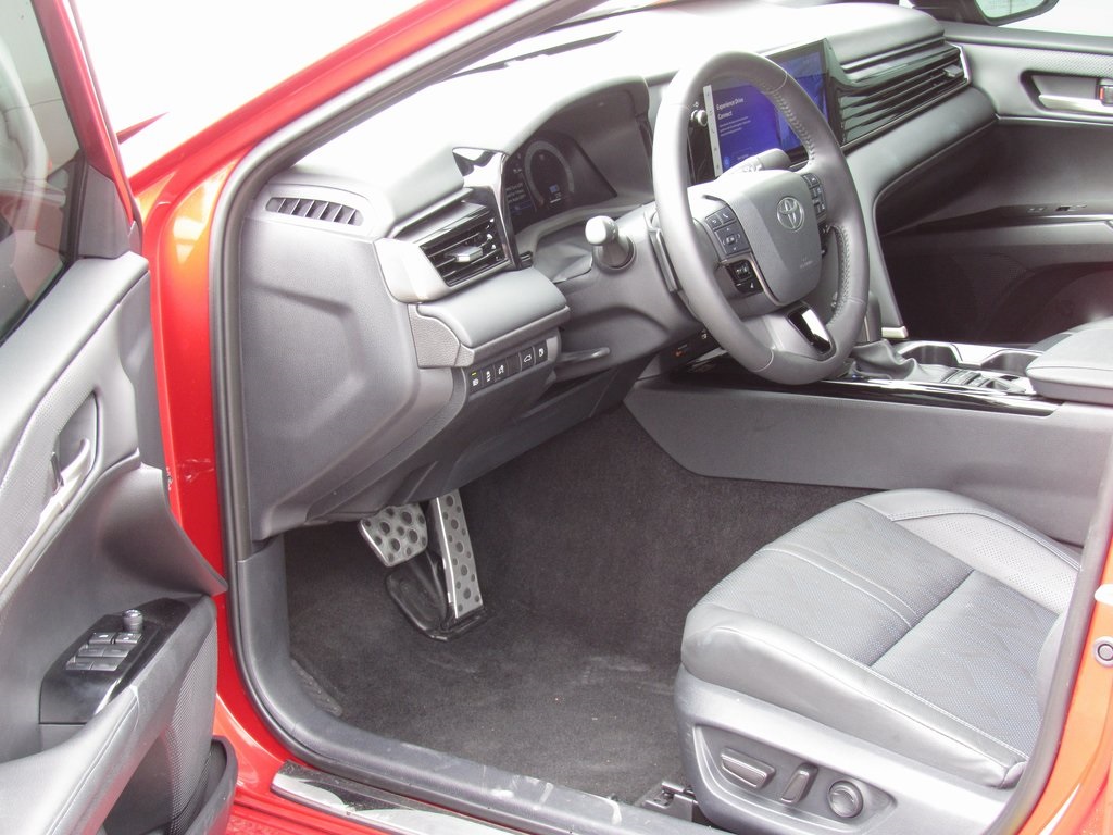 2025 Toyota Camry XSE photo 11