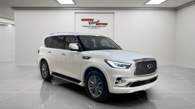 2023 INFINITI QX80 LUXE