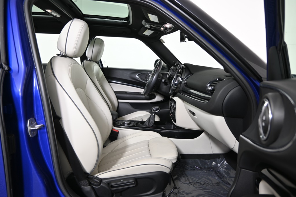 2019 Mini Cooper Base S ALL4 photo 13