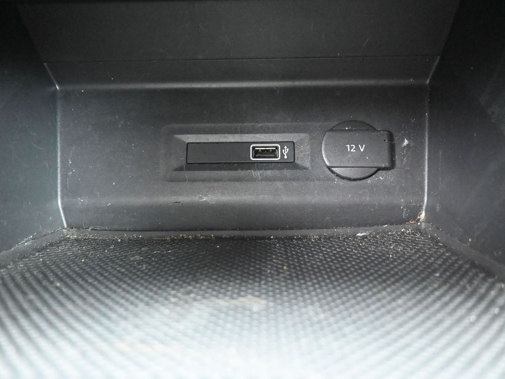 2019 Volkswagen Atlas S photo 2