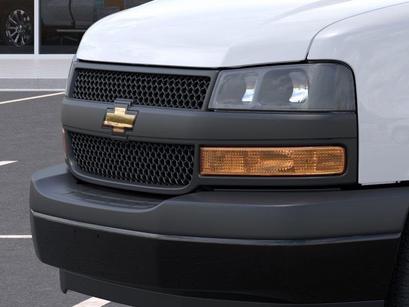 2025 Chevrolet Express Cargo 3500 photo 12