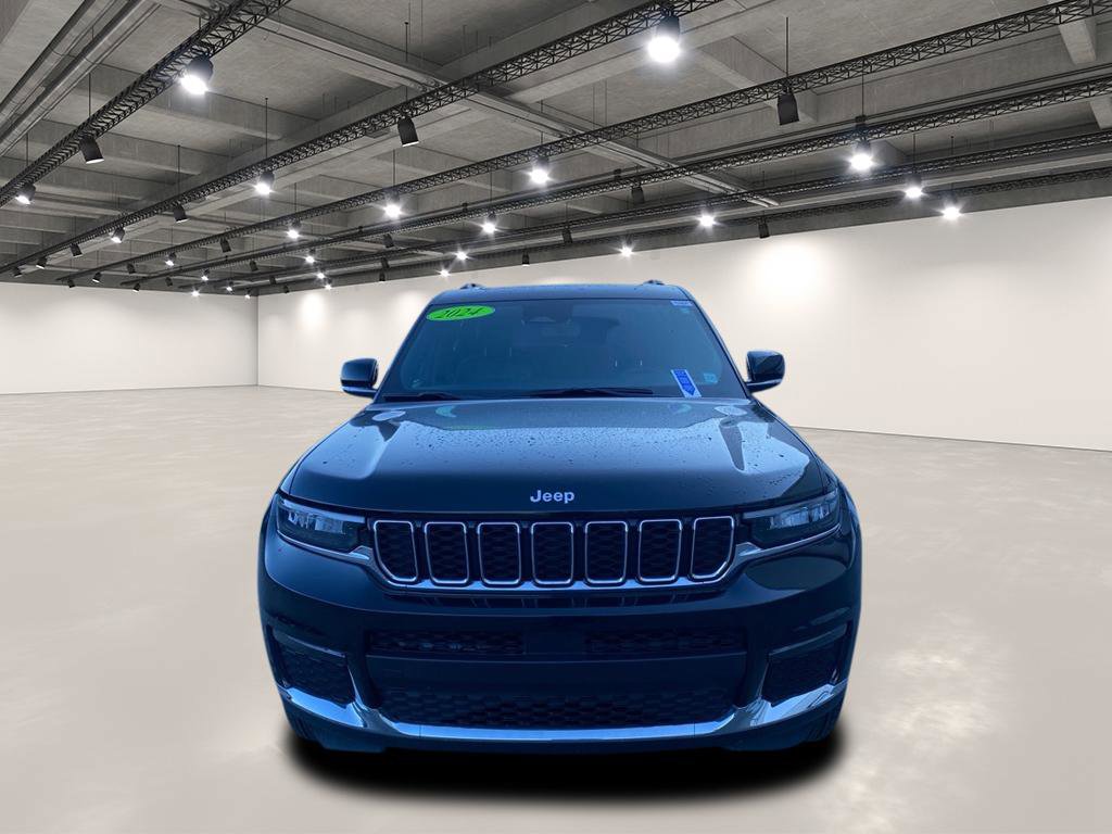 2024 Jeep Grand Cherokee Limited photo 2