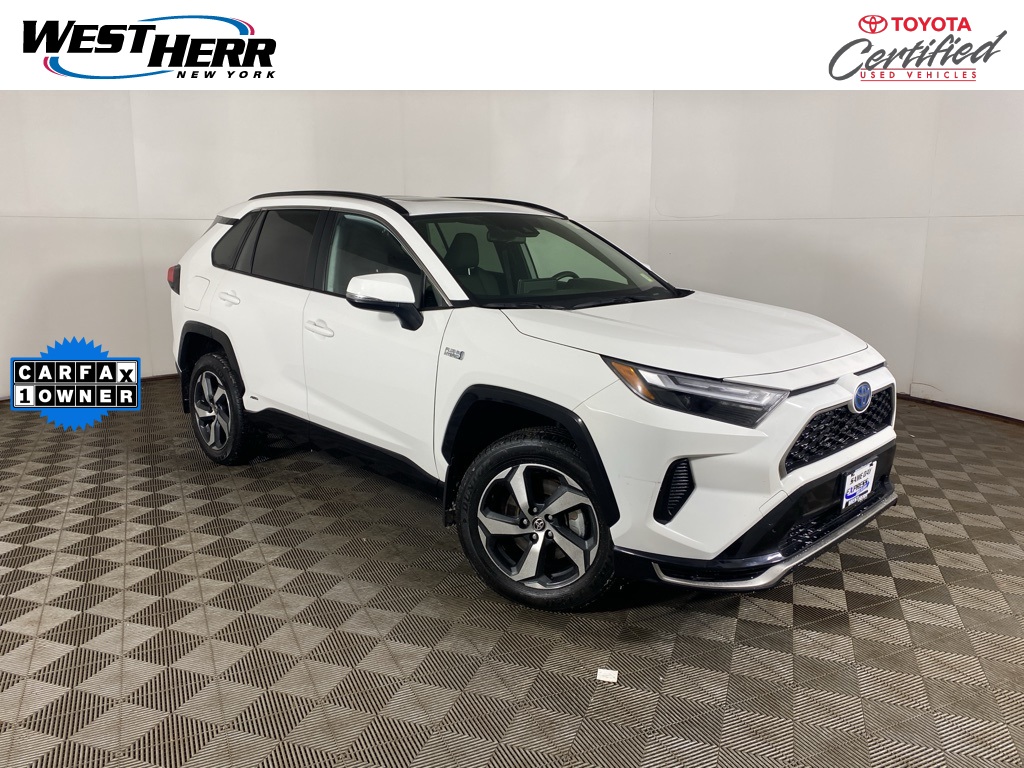 2024 Toyota RAV4 SE