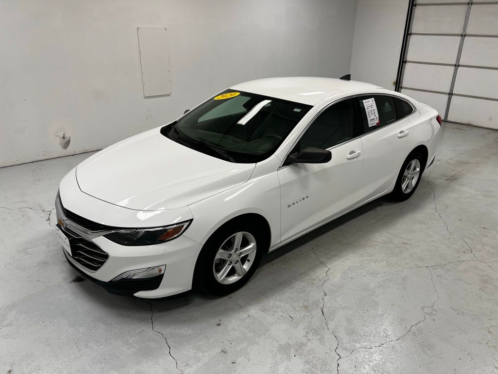 2020 Chevrolet Malibu LS photo 4