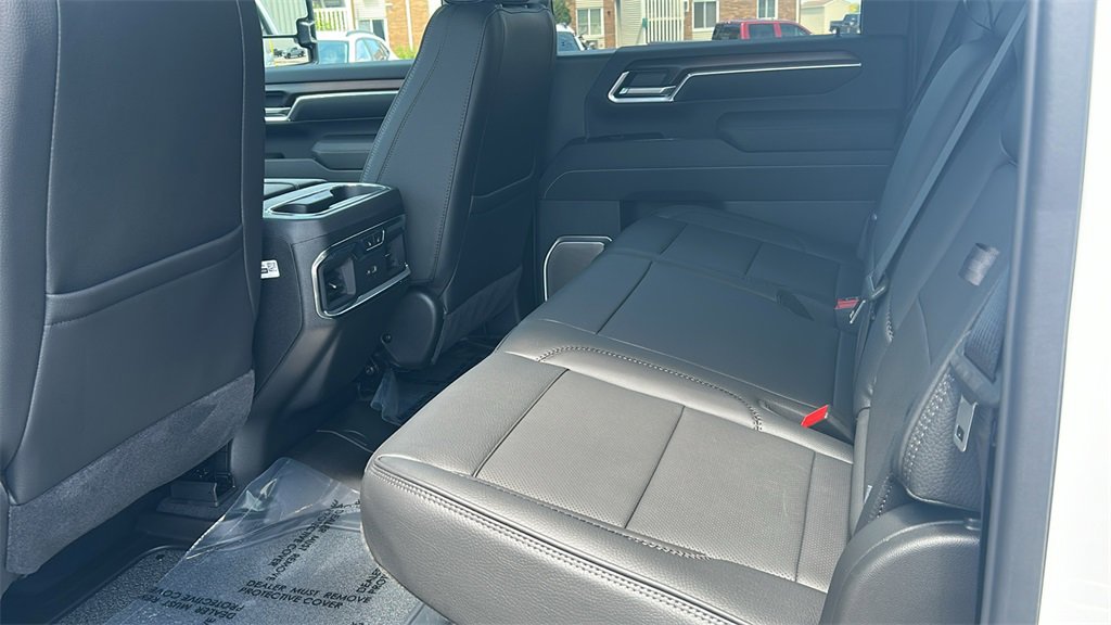 2025 Gmc Sierra 3500 HD Denali photo 32