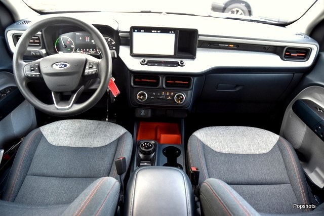 2022 Ford Maverick photo 12