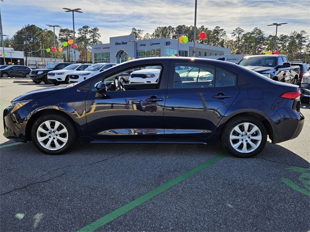 2022 Toyota Corolla LE photo 4