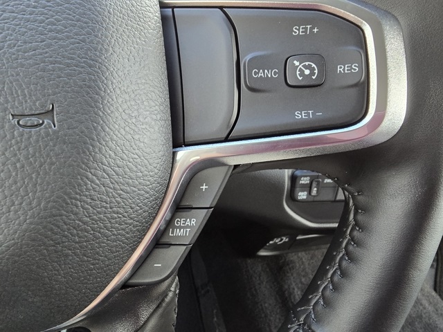 2024 Ram 2500 Laramie photo 11