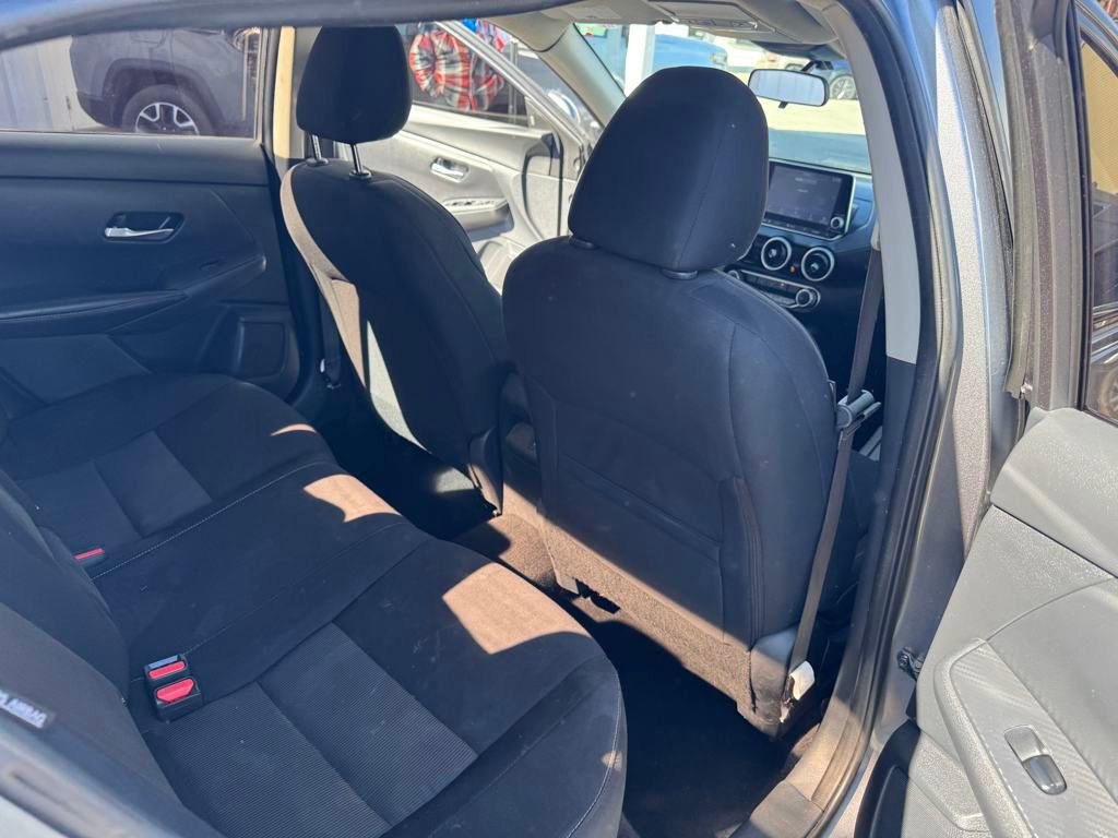 2022 Nissan Sentra SV photo 11