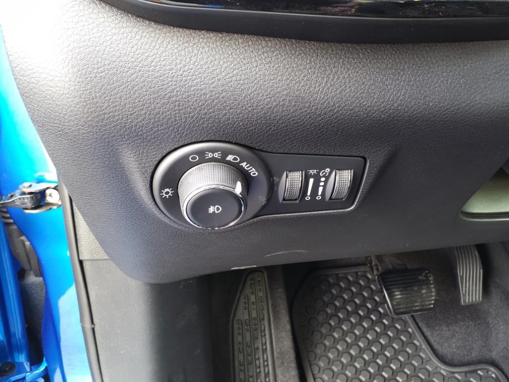 2023 Jeep Compass Altitude photo 11