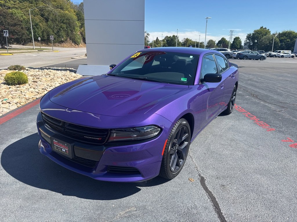 2023 Dodge Charger SXT photo 3