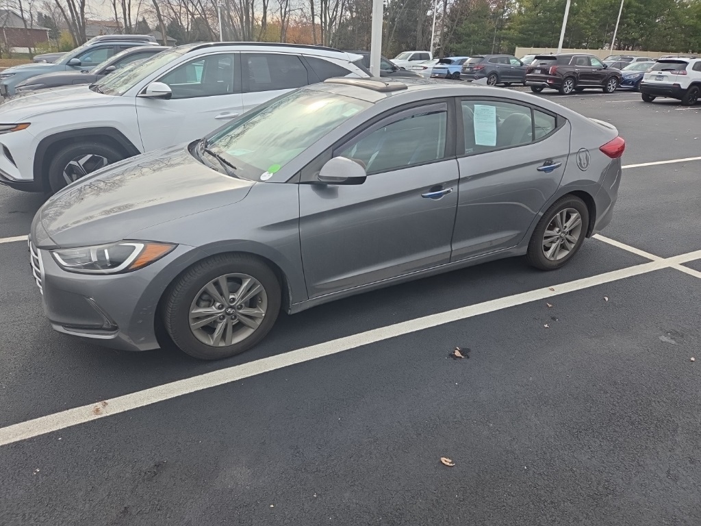 2018 Hyundai Elantra Value Edition photo 3