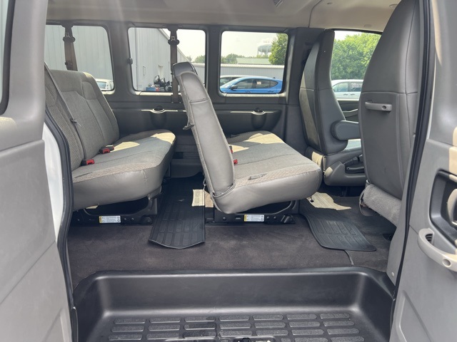 2023 Chevrolet Express 3500 LS photo 11