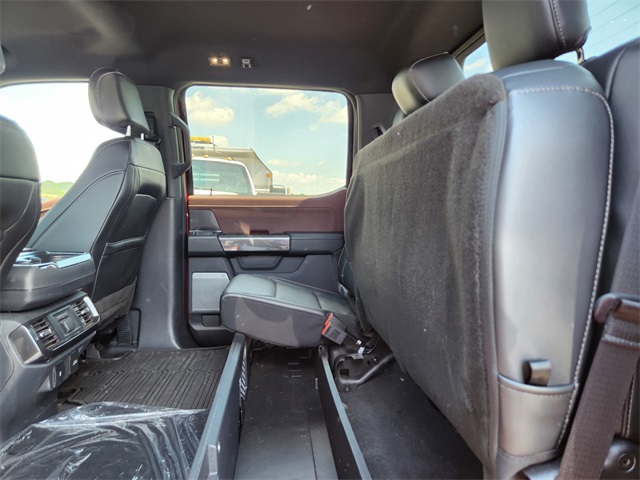 2023 Ford F-150 Lariat photo 24