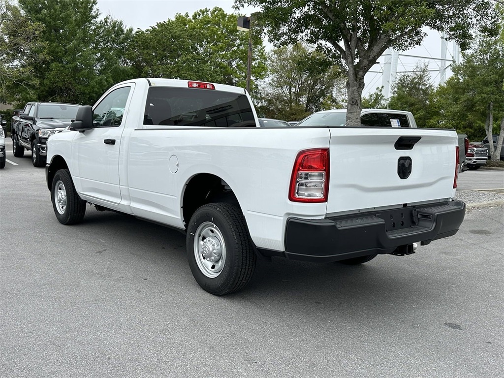 2023 Ram 2500 Tradesman photo 4
