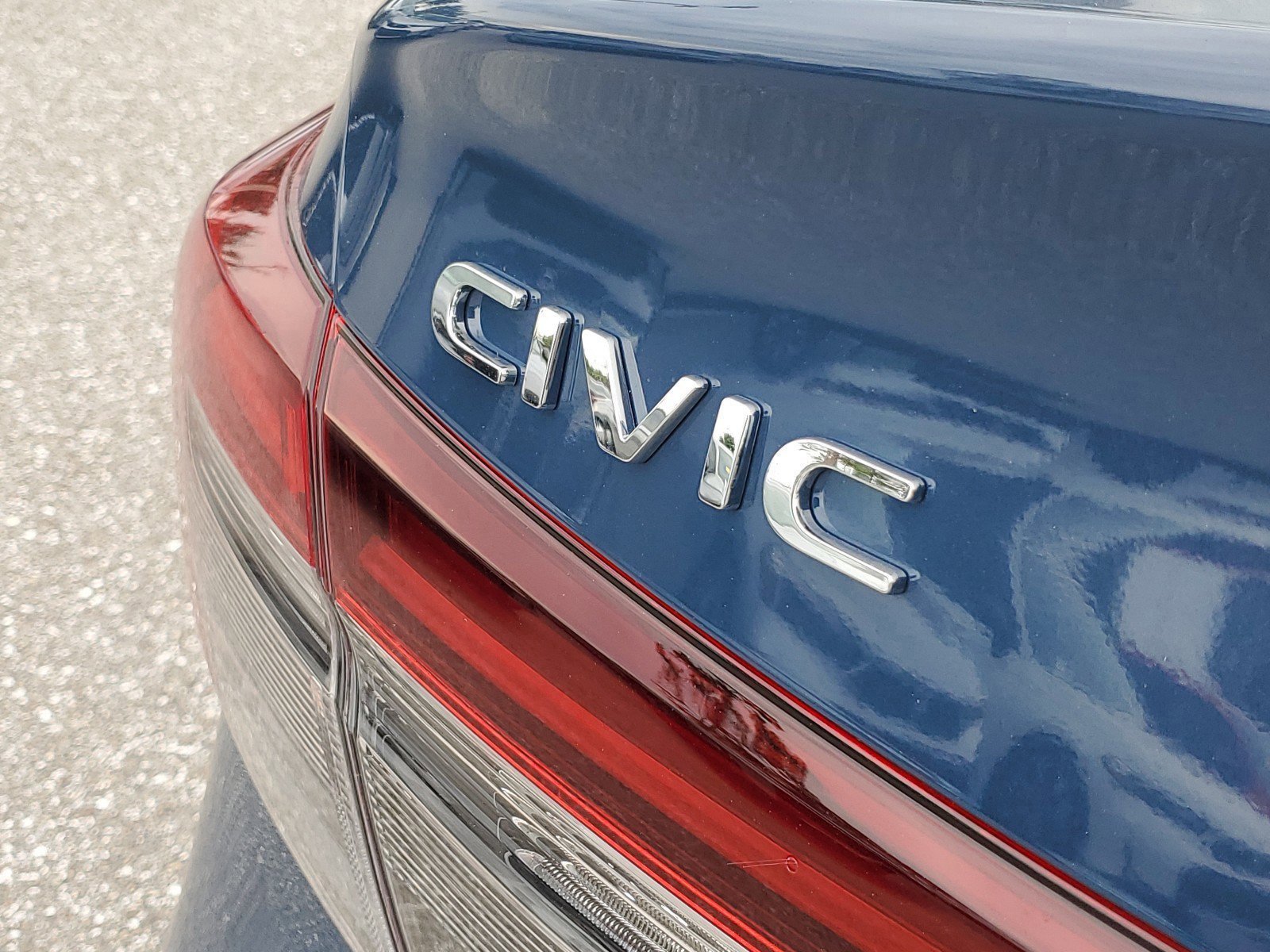 2025 Honda Civic Hybrid Sport Touring photo 6