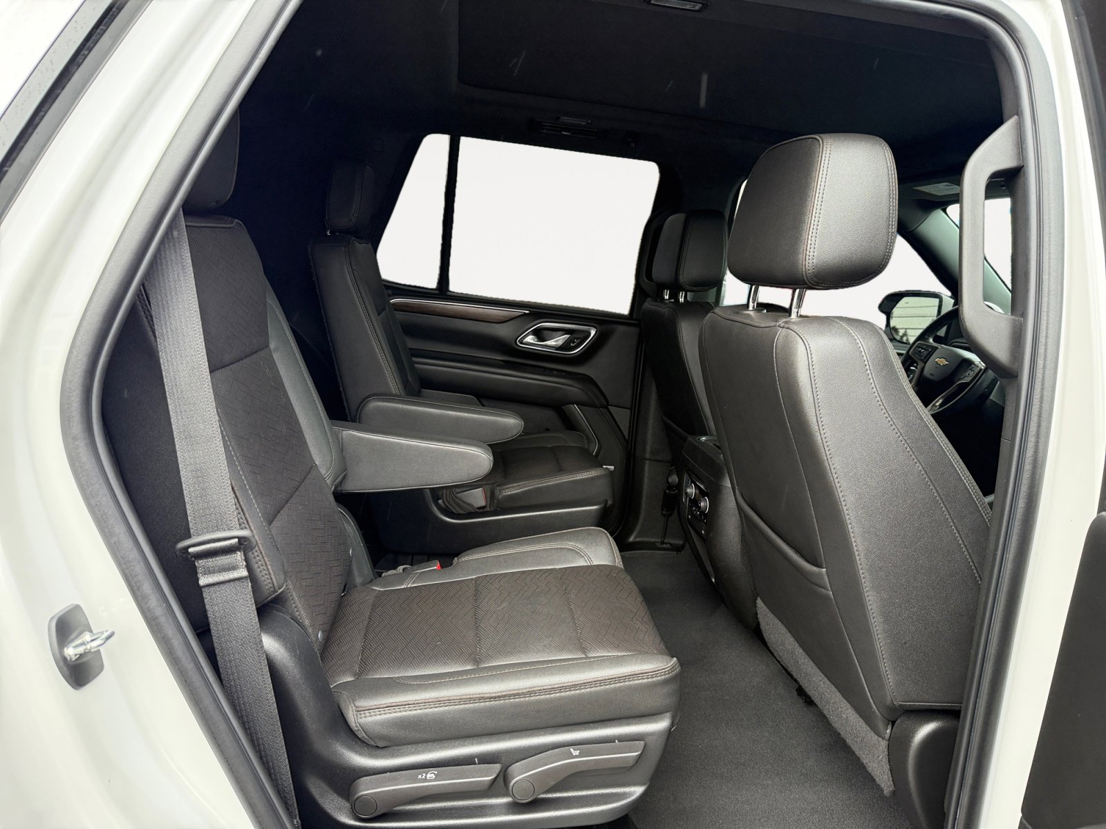 2023 Chevrolet Tahoe High Country photo 17