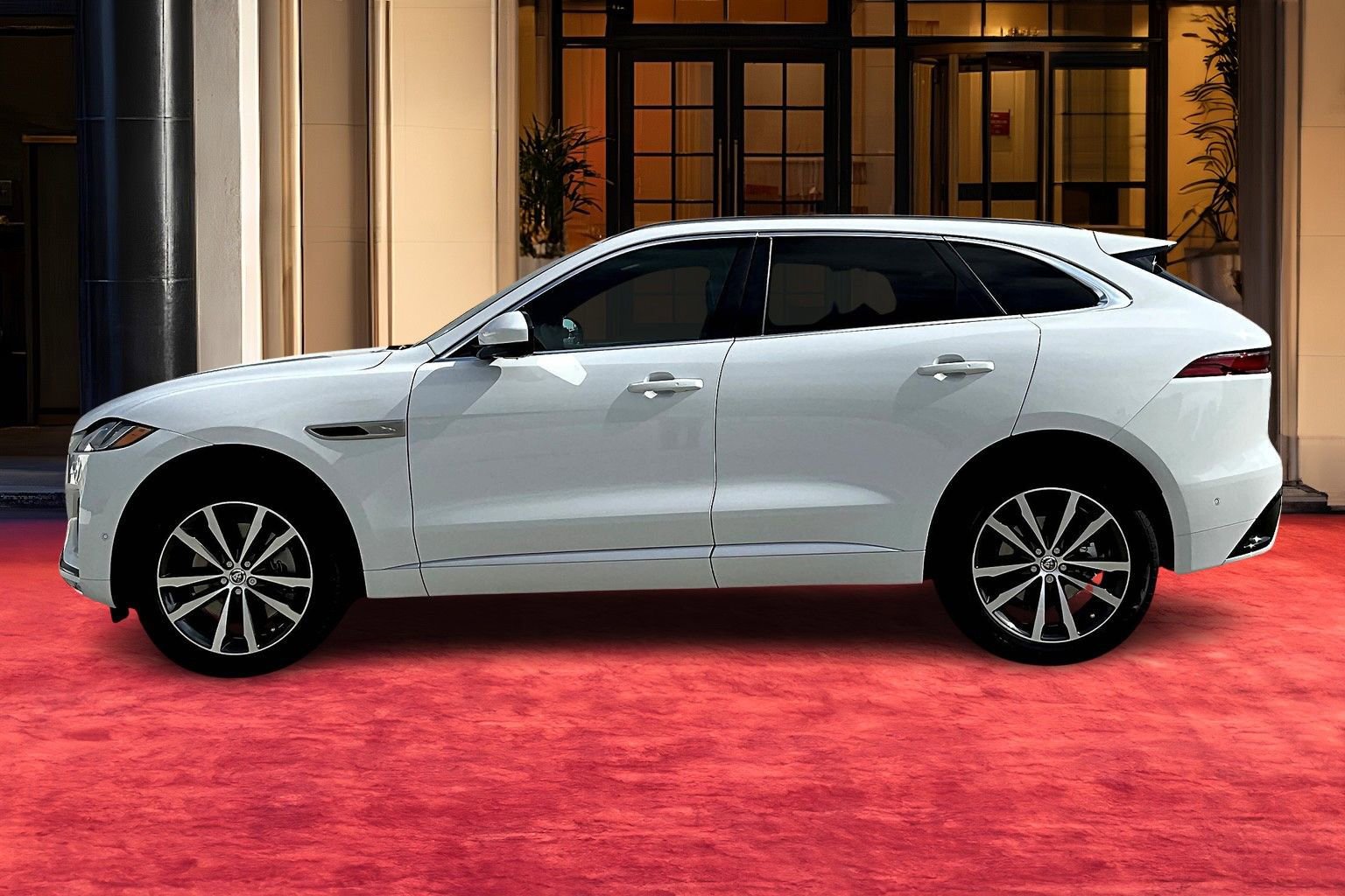 2026 Jaguar F-PACE P250 R-Dynamic S photo 3