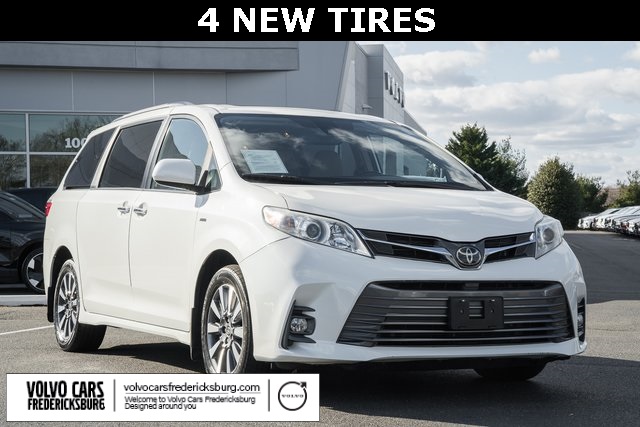 2020 Toyota Sienna XLE