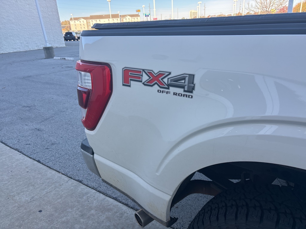 2023 Ford F-150 Lariat photo 3