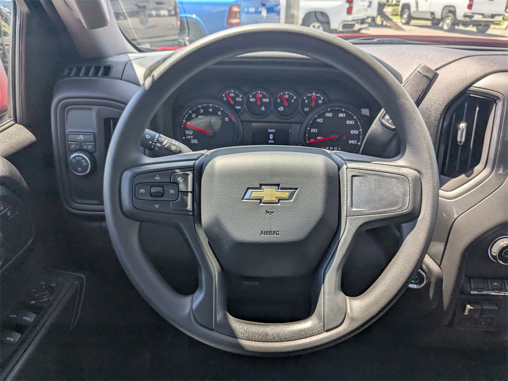 2025 Chevrolet Silverado 1500 Custom photo 8