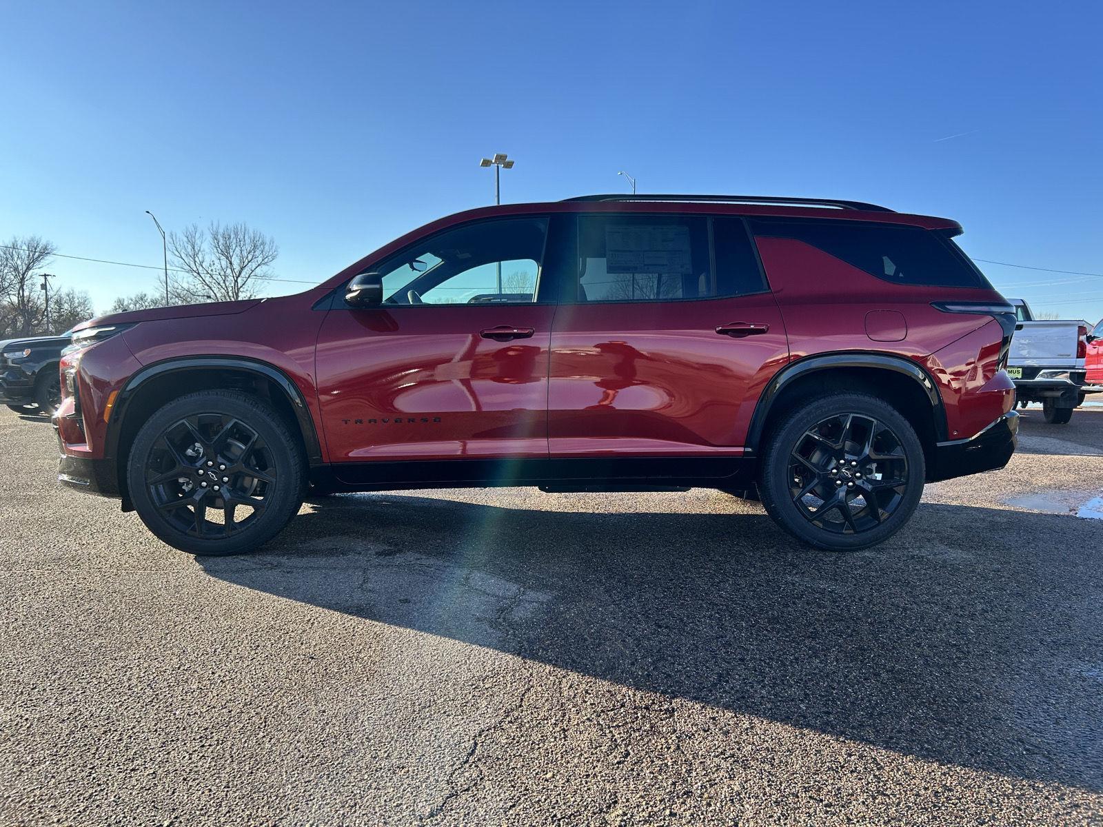 2026 Chevrolet Traverse RS photo 2