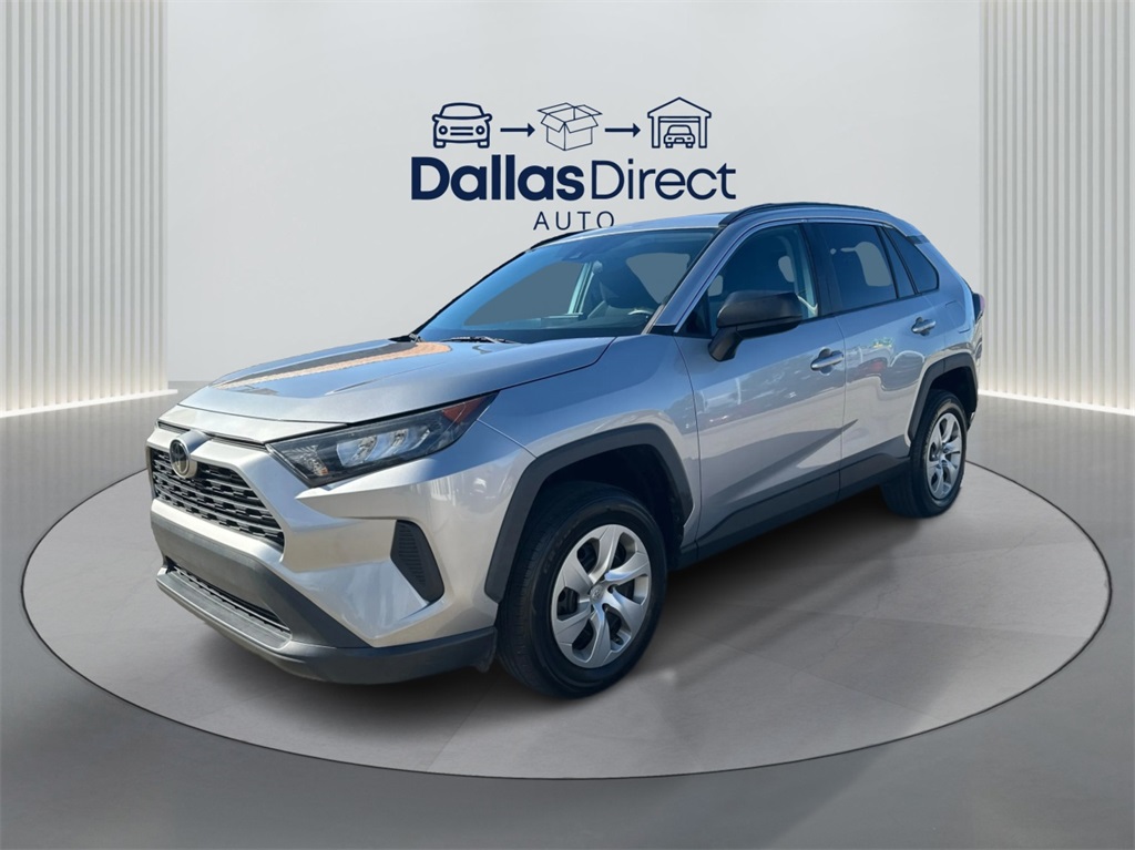 2021 Toyota RAV4 LE photo 2