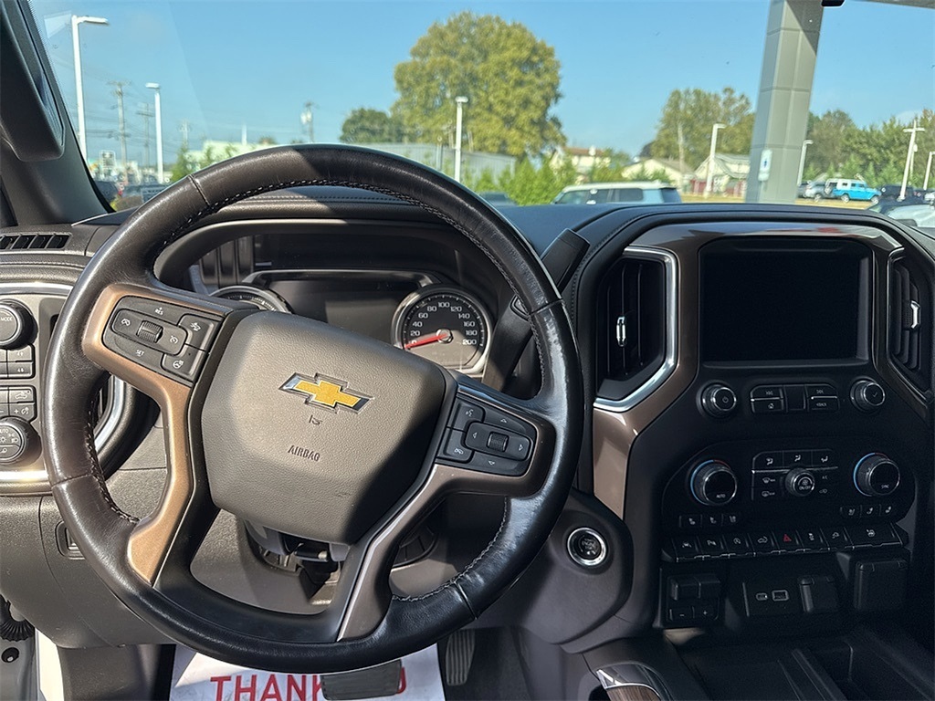 2020 Chevrolet Silverado 1500 High Country photo 15