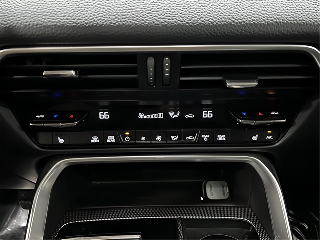 2025 Mazda CX-90 Premium photo 18
