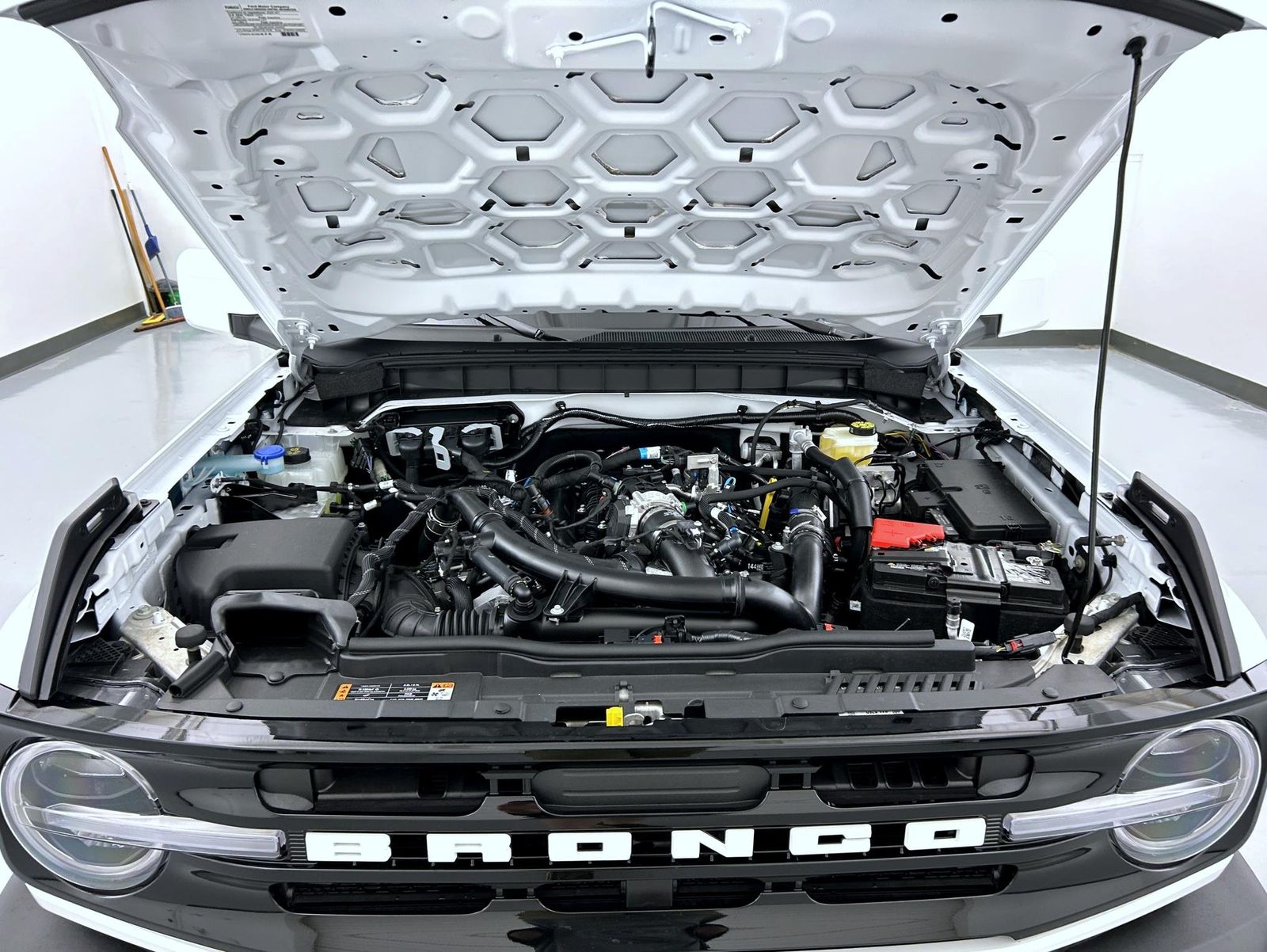 2025 Ford Bronco Outer Banks photo 23