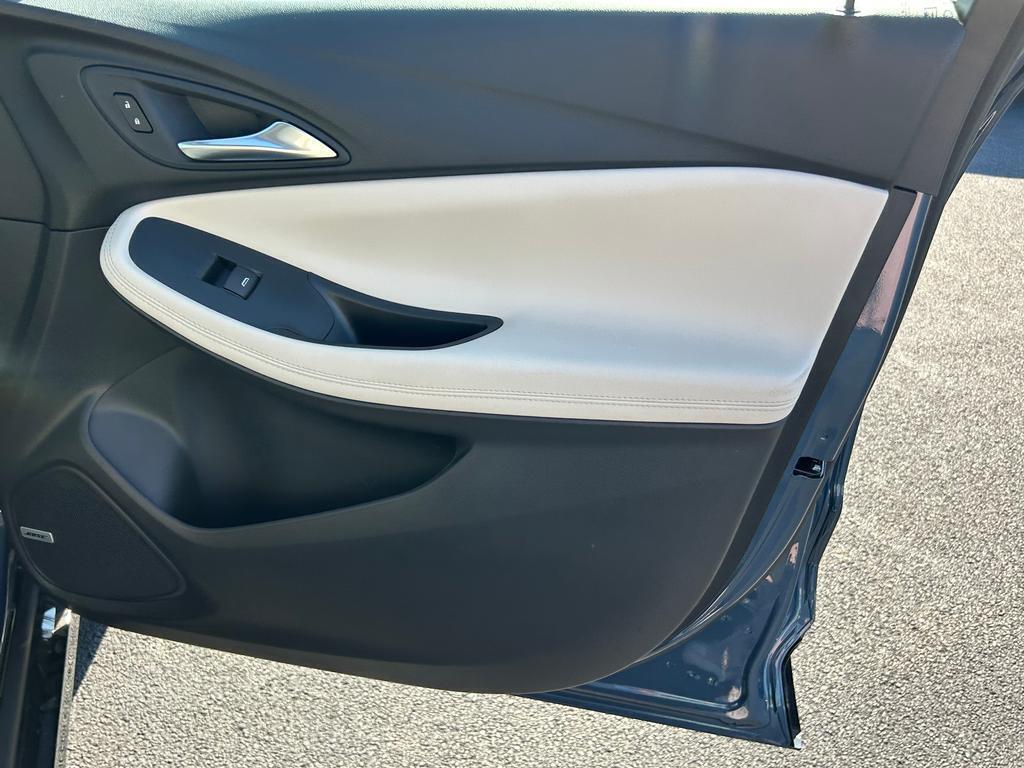 2026 Buick Encore GX Sport Touring photo 17