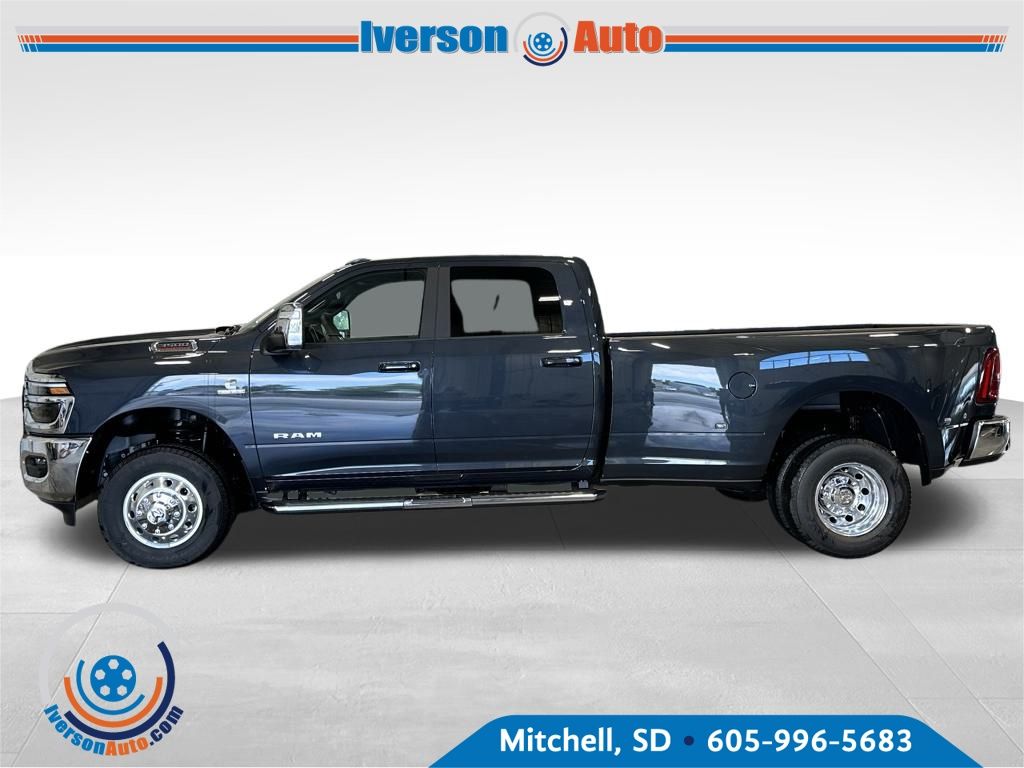 2026 Ram 3500 Laramie photo 4