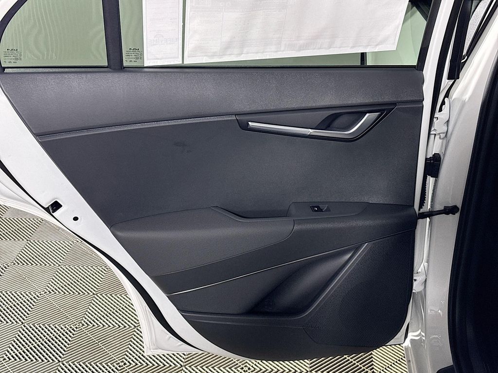 2025 Kia Niro EX Touring photo 18