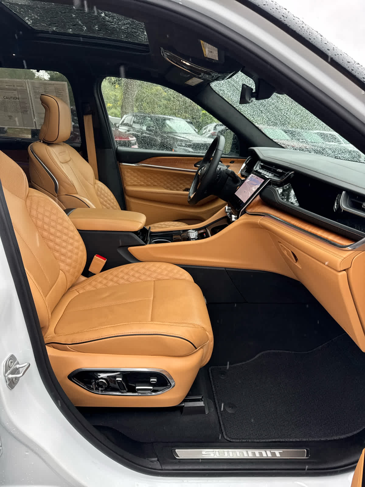 2024 Jeep Grand Cherokee Summit photo 21