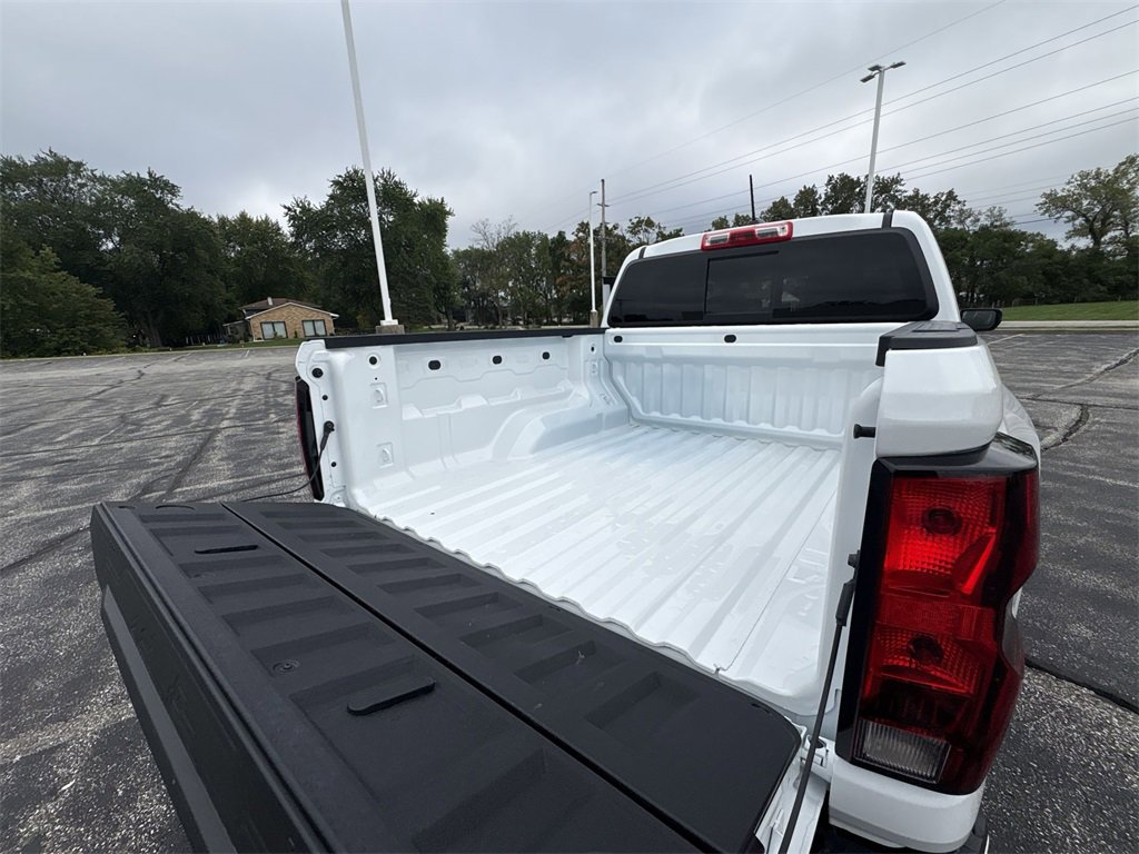 2026 Chevrolet Colorado LT photo 19
