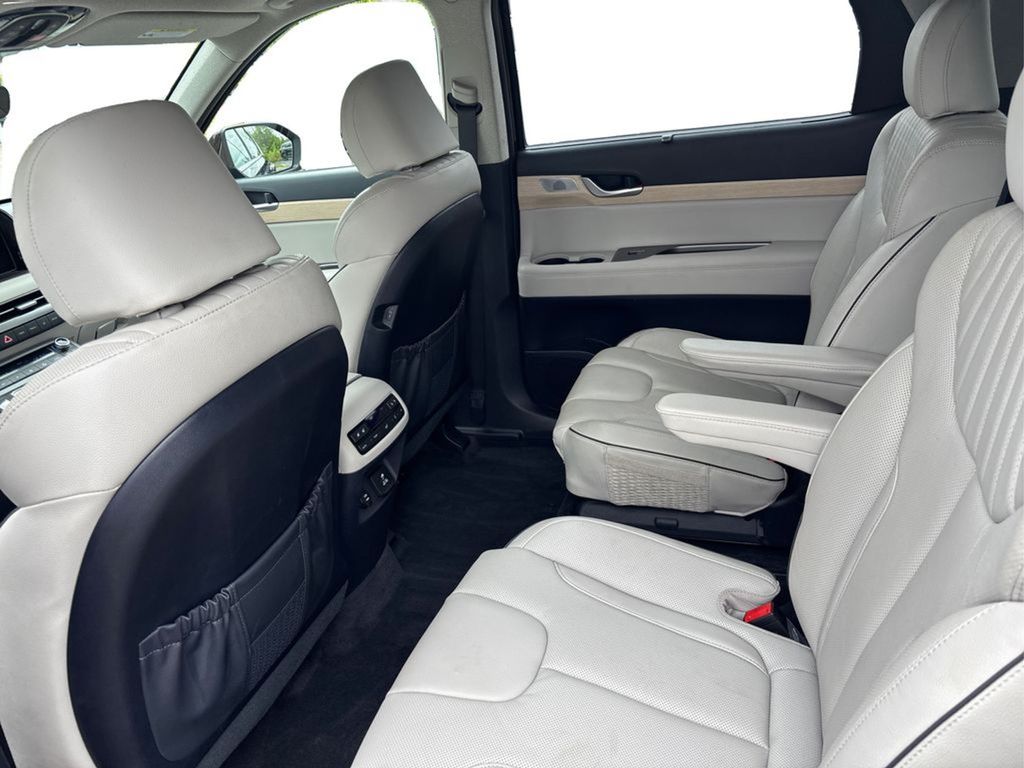 2023 Hyundai Palisade Limited photo 9