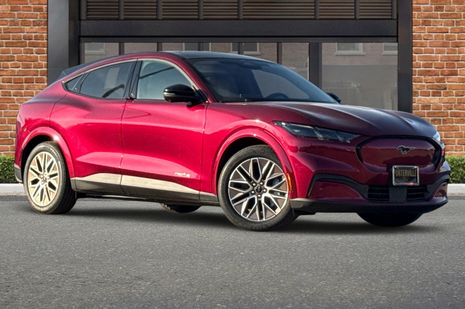 2025 Ford Mustang Mach-E Premium photo 2