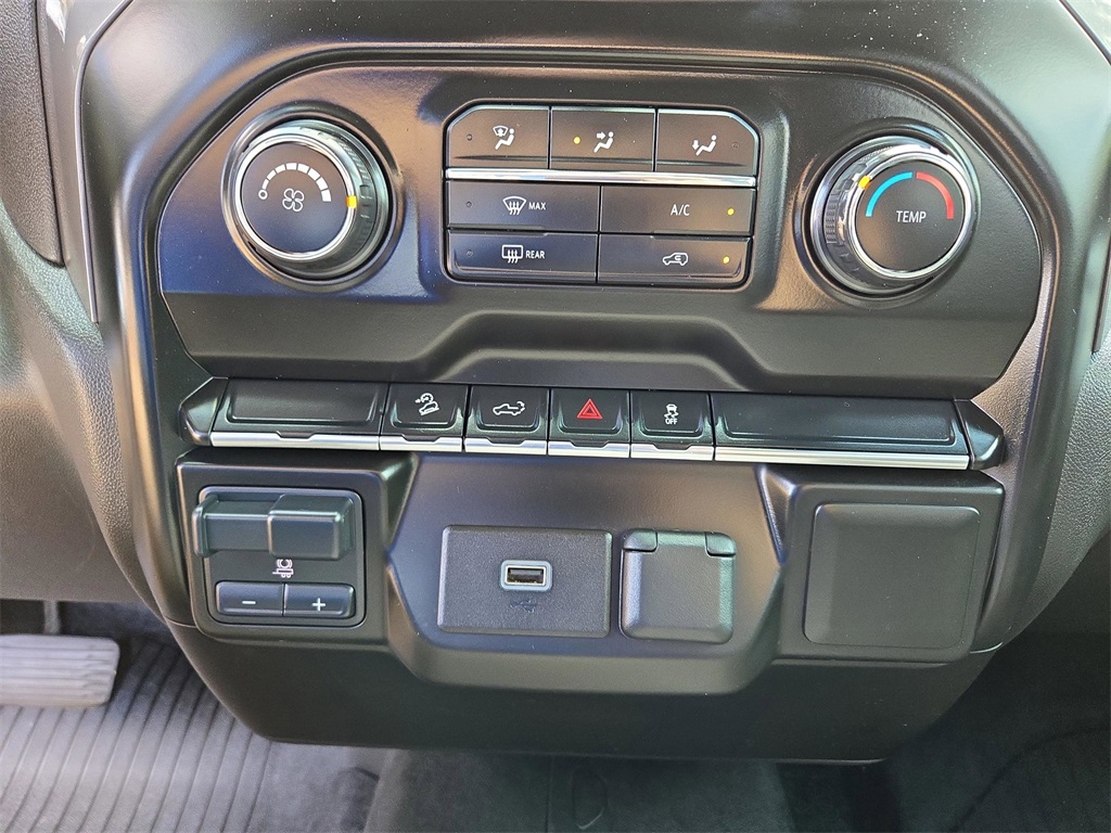 2020 Chevrolet Silverado 1500 Custom Trail Boss photo 8