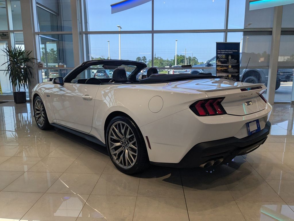 2025 Ford Mustang GT Premium Convertible photo 6
