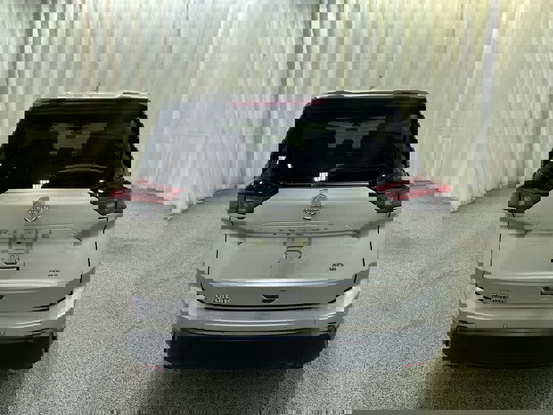 2026 Nissan Rogue SV photo 4